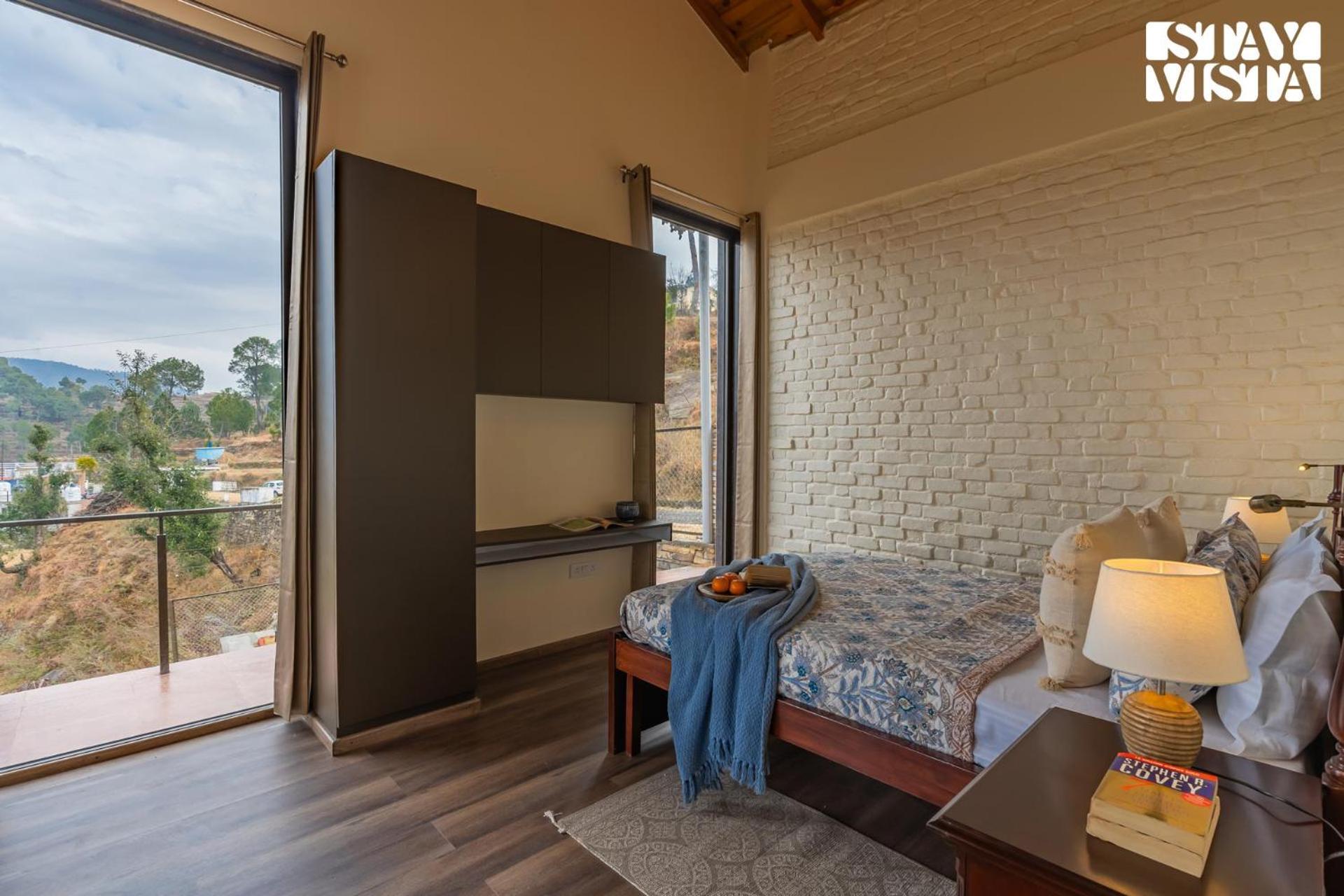 Stayvista At Amulyam Villa With Lawn & Bonfire 穆克缇斯瓦 外观 照片